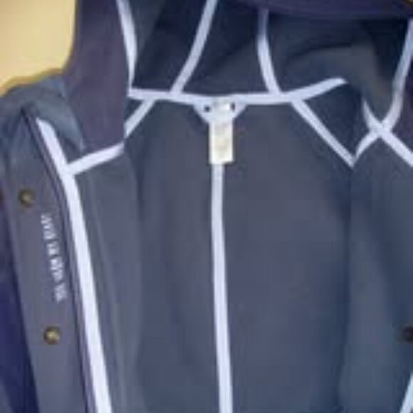 Ivivva Girl by Lululemon 🍋 Rock in the Rain Jacket raincoat navy size 8 - Picture 3 of 6